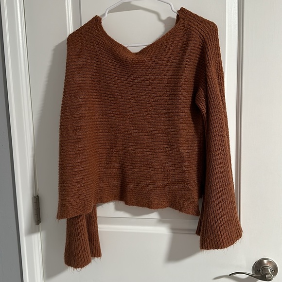Burnt Orange BP Sweater with Flared Sleeves - Picture 6 of 7